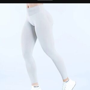 Everyday High-Waist Leggings - Light Gray
